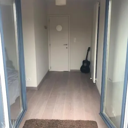 Penthouse With 2 Free Parking In 公寓