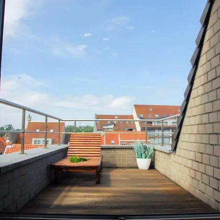Penthouse With 2 Free Parking In 克诺克－海斯特