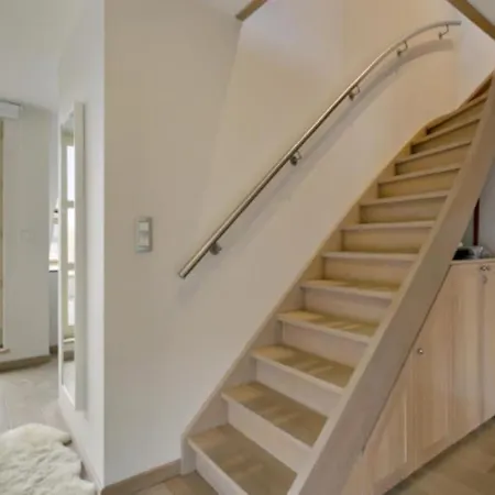 Penthouse With 2 Free Parking In *